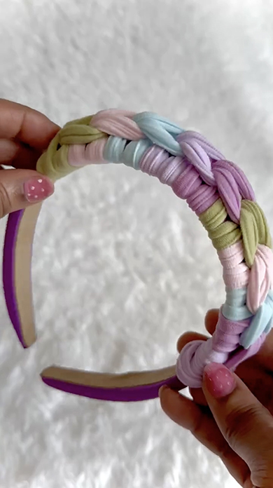 ヘアゴムで簡単カチューシャアレンジ