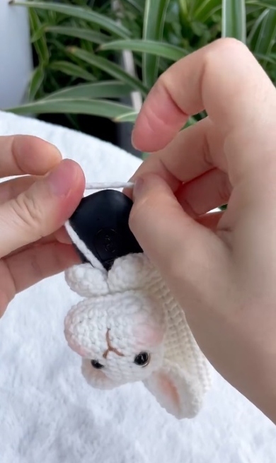 バニーの袋に入れる様子