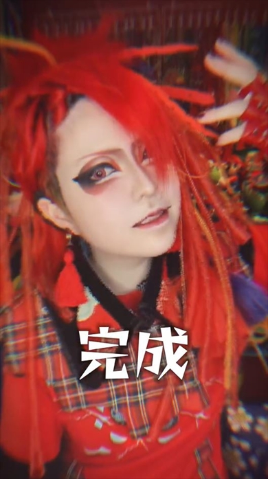 ド派手メイクのカラーリスト、男装メイクに挑戦