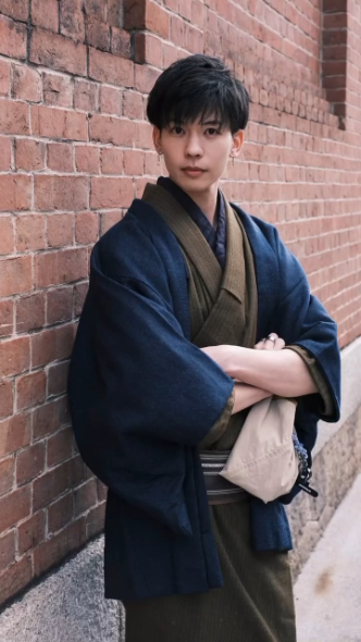 和服姿の小松田さん