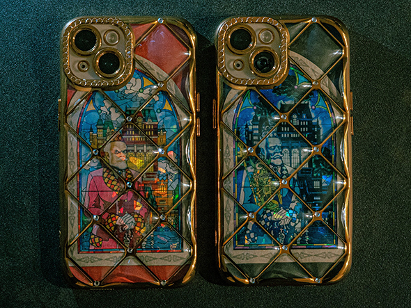 ハリソン・ハイタワー三世の自作スマートフォンケース