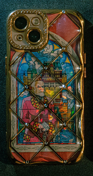 ハリソン・ハイタワー三世の自作スマートフォンケース