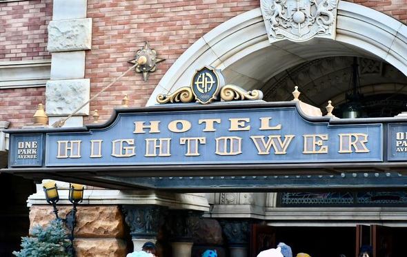 ハリソン・ハイタワー三世の自作スマホケース