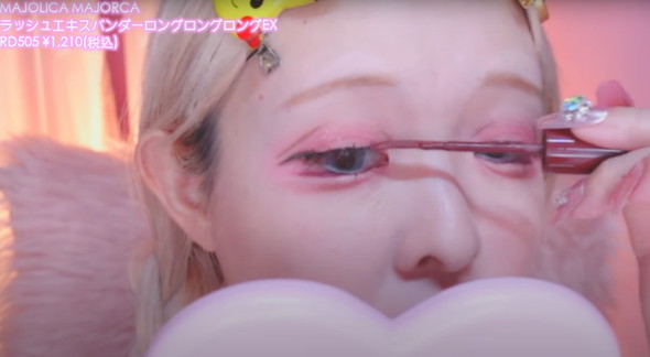 37歳女性がお人形メイク