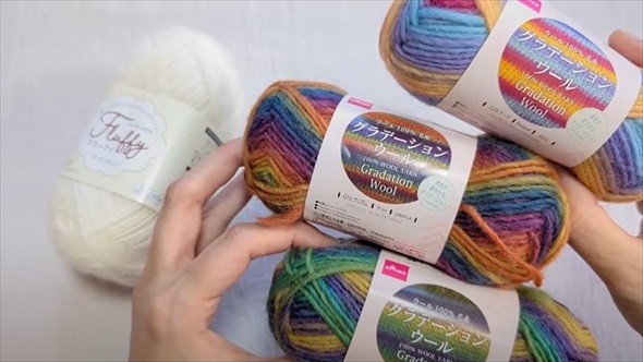 ダイソー毛糸で編むブランケット