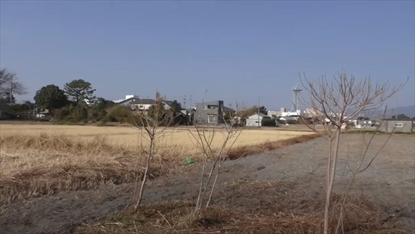枯れ草ボーボーで大荒れの土地で農家が本気を出すと