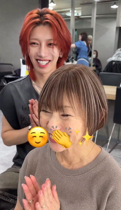 白髪ヘアの女性が大変身