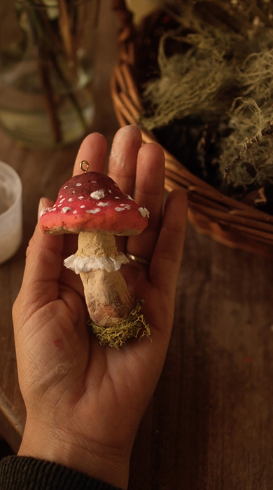 トイレットペーパーで作るきのこオーナメント