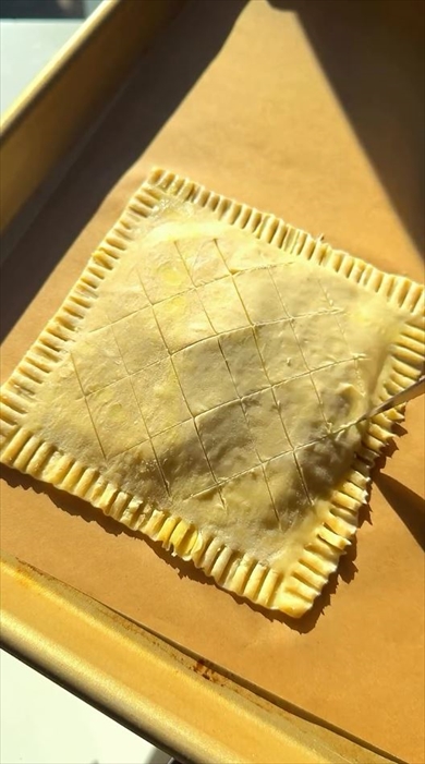 逆さまミニアップルパイが手軽でおいしそう