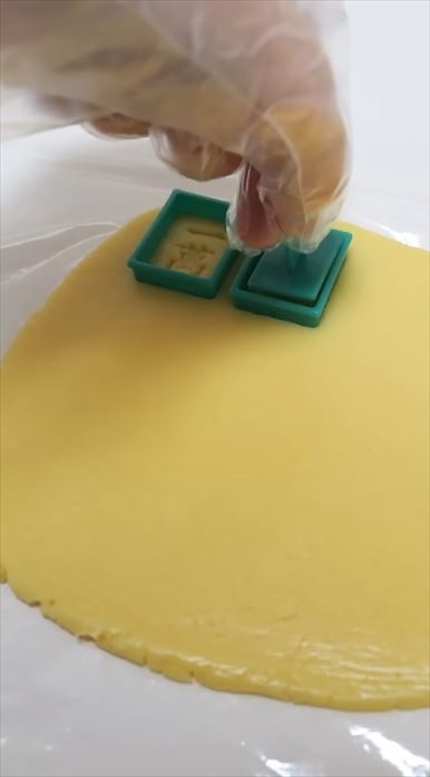 100均の麻雀型でクッキー作ってみた