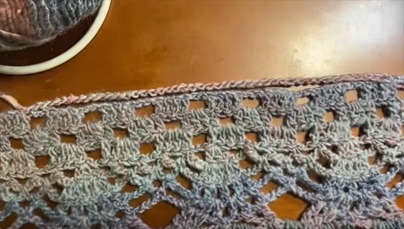 ユザワヤの毛糸でプルオーバー