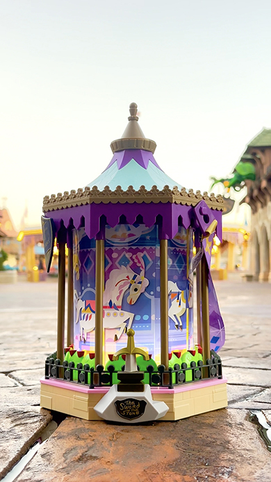 海外ディズニーランドの“新作バケット”がすごい……！ 「日本でも
