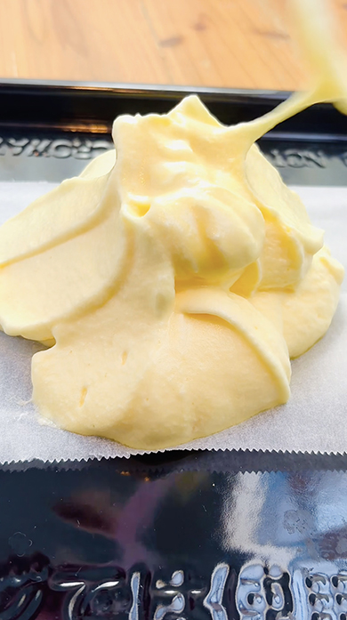 卵と砂糖だけでできるケーキ