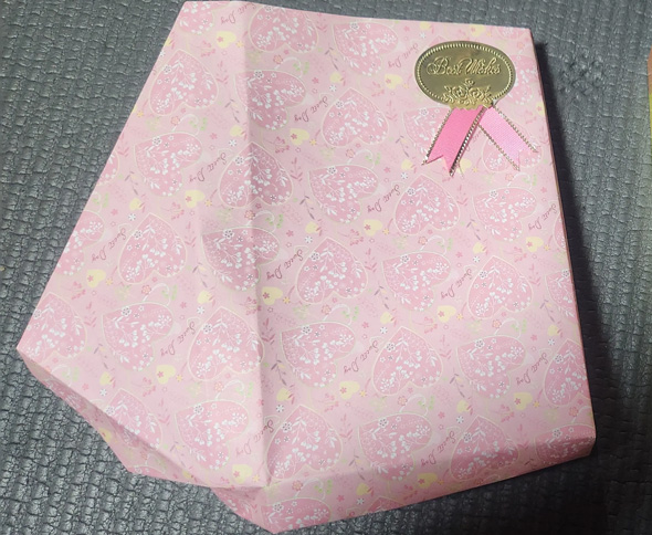4歳児がバレンタインにくれたプレゼント（包装紙）