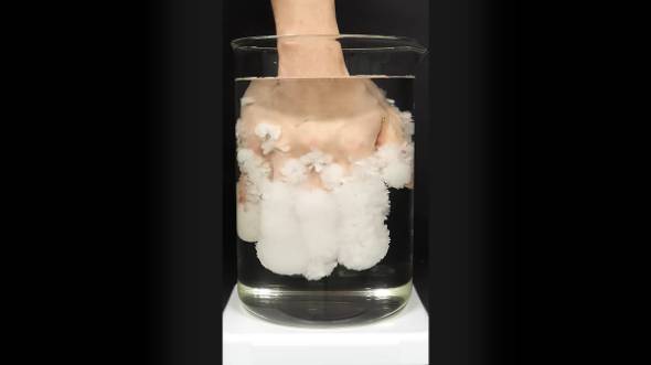 ホットアイス現象