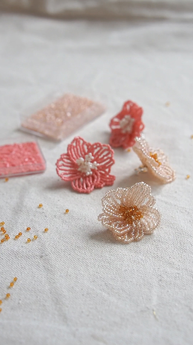 ビーズ＆ワイヤーの簡単アクセサリー