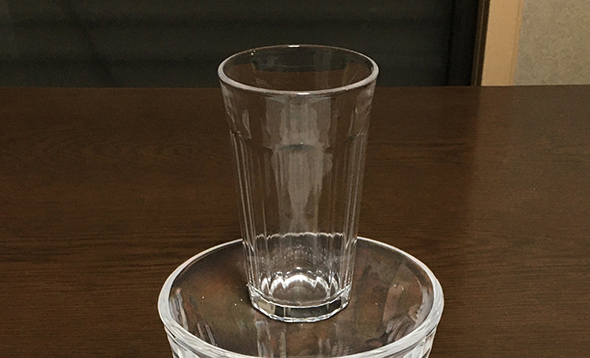 コップのだまし絵