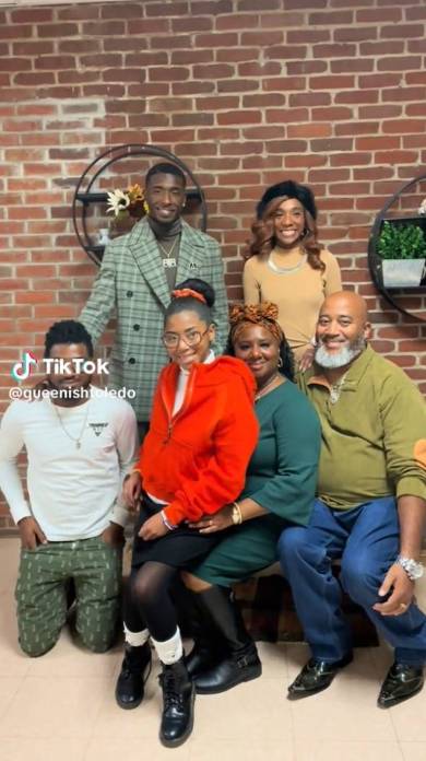 14年前の家族写真を再現