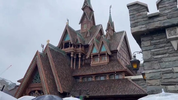 雪が降るTDSの光景