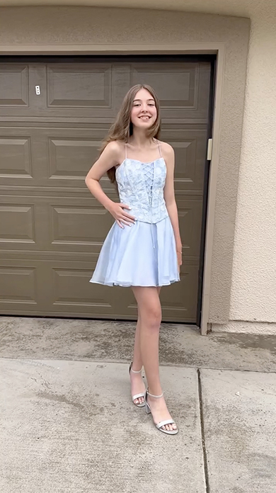 古いドレスを娘のためにお直し