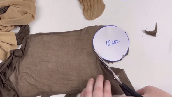 古いストッキングでハンドメイド