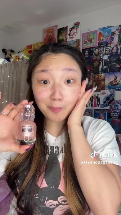 1人2役のウィキッドメイク