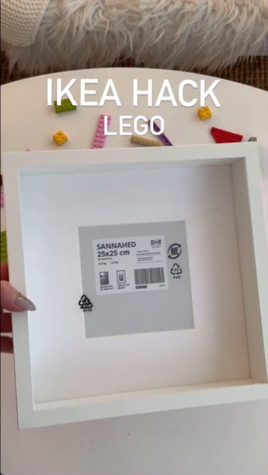 IKEAのフレームでLEGOを飾ろう