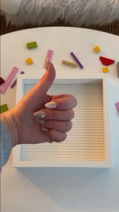 IKEAのフレームでLEGOを飾ろう