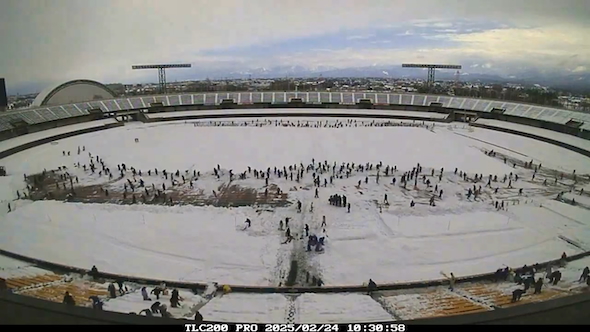 「カターレ富山」ホームスタジアム除雪