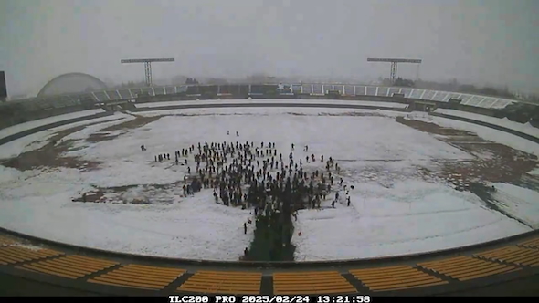 「カターレ富山」ホームスタジアム除雪