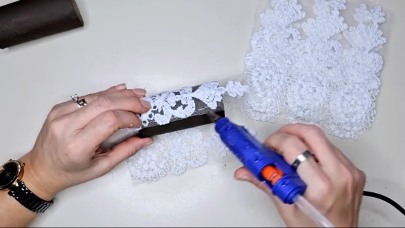 トイレットペーパー芯とカーテンチュールでクラフト