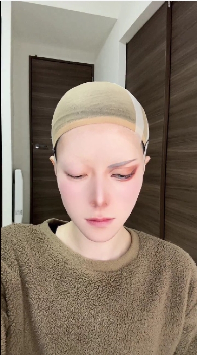 コスプレイヤーのビフォーアフター