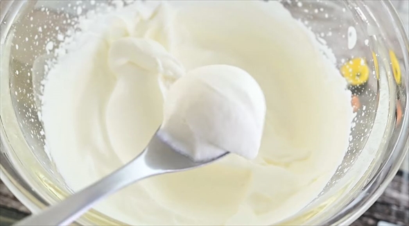 ホットケーキミックスで作る巻かないロールケーキ