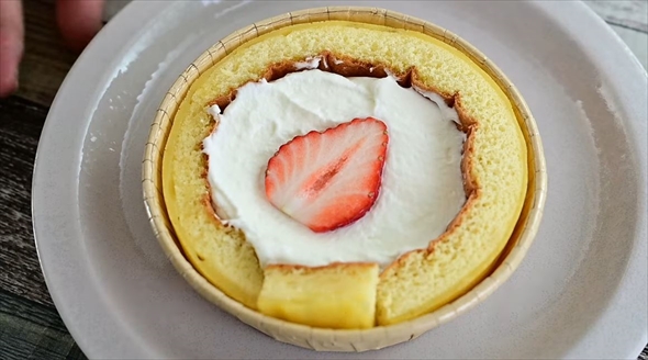 ホットケーキミックスで作る巻かないロールケーキ