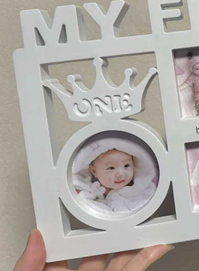 新生児から1歳までの成長をたどれるフォトフレーム