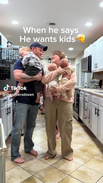 双子と乳児の3人かと思いきや