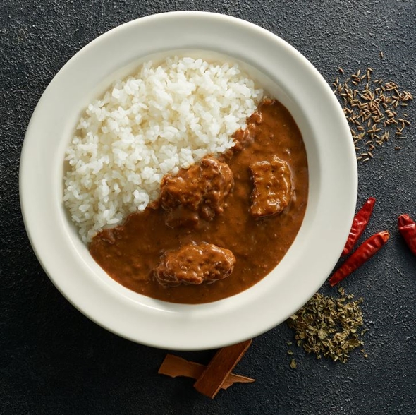 無印 焙煎スパイスのごろり牛肉カレー