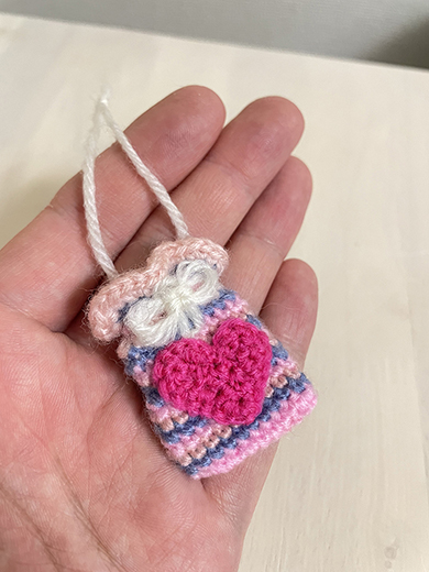 『ちいかわ』に登場したお守りを再現