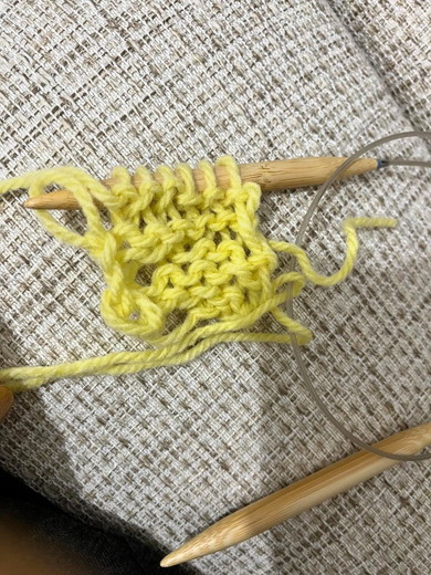 作りかけの編み物