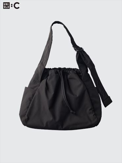 ユニクロ「ソフトパフィーショルダーバッグ」