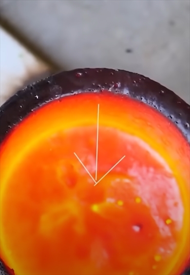 ダイヤを溶岩に入れるとどうなるか