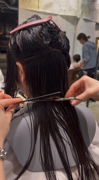 2wayで楽しめる新しいヘアスタイル→インナーボブがかわいい