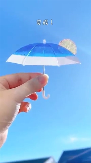 セリアのミニ傘アレンジに100万回再生