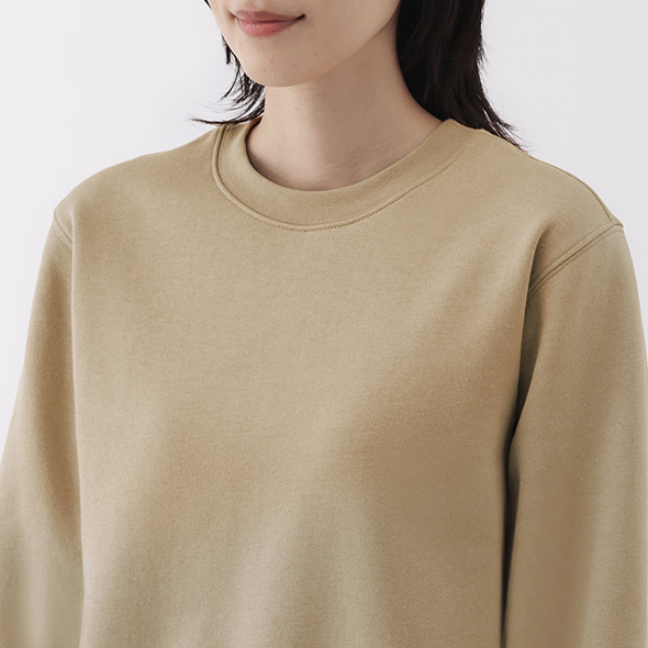 無印良品のスウェットシャツ