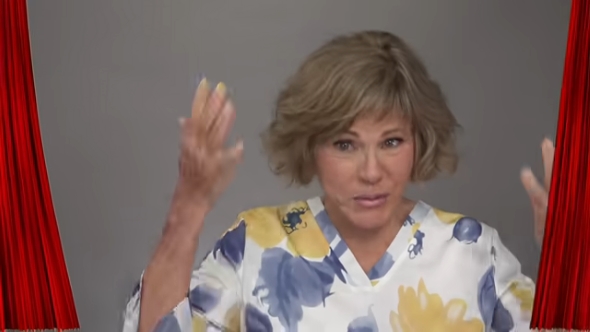 明るい色の服で大変身