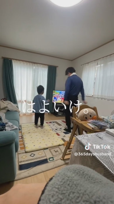 ジャンボリミッキーで踊る父子