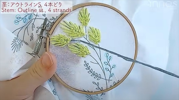 刺繍作家がセリアのキットをアレンジしてみた