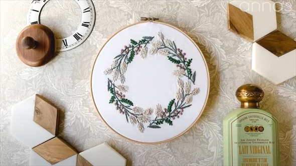 刺繍作家がセリアのキットをアレンジしてみた