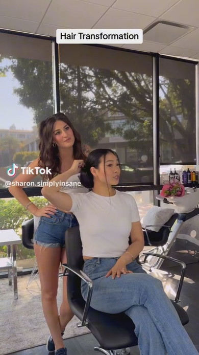 一度も髪を切ったことがない女性