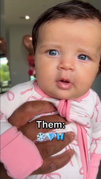 美しい瞳の家族